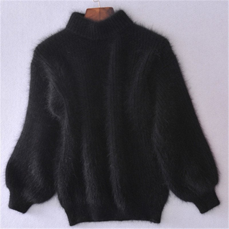 Moherowy sweter z golfem
