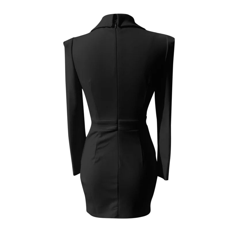 Elegancka sukienka mini z dopasowaną talią