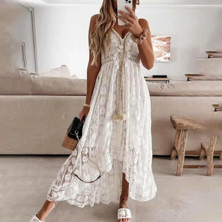 BreezeCharm – koronkowa sukienka boho z chwostami