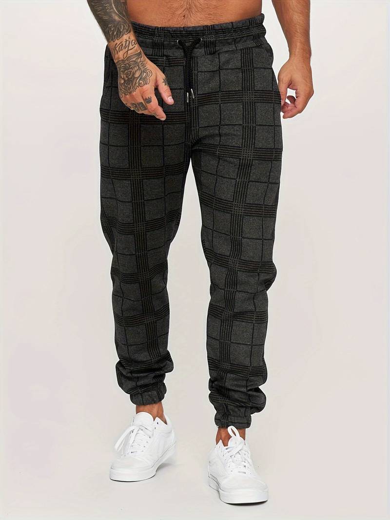 UrbanFit – męskie joggery slim fit w kratkę