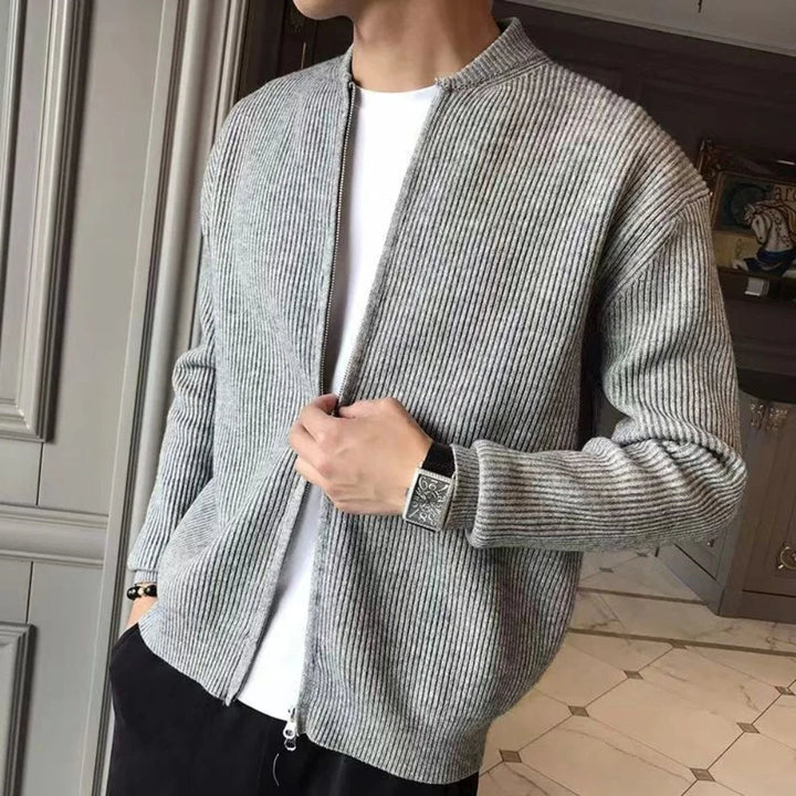 Ciepły i stylowy sweter męski