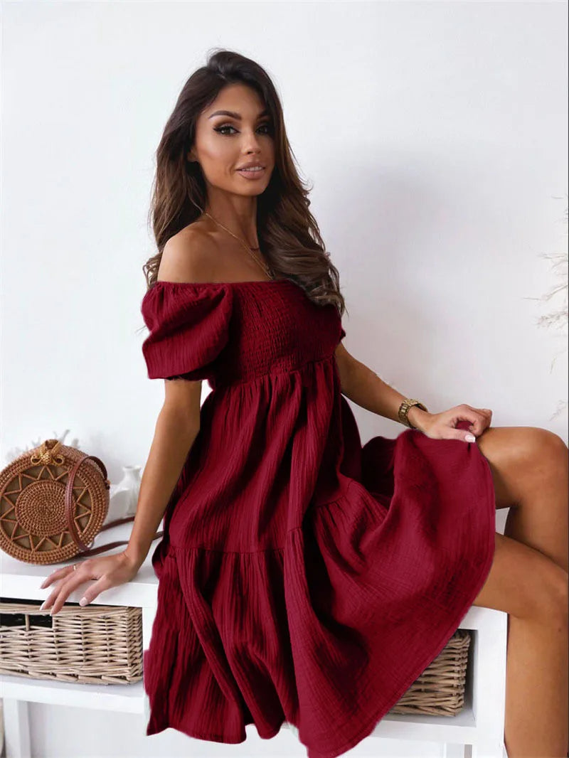 Elegancka letnia sukienka mini na jedno ramię