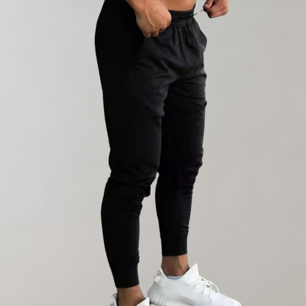 Męskie spodnie dresowe slim fit