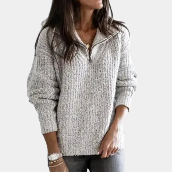 Elegancki sweter z zamkiem do połowy