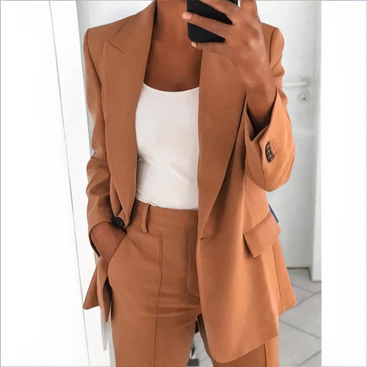 Damski zestaw – blazer i spodnie