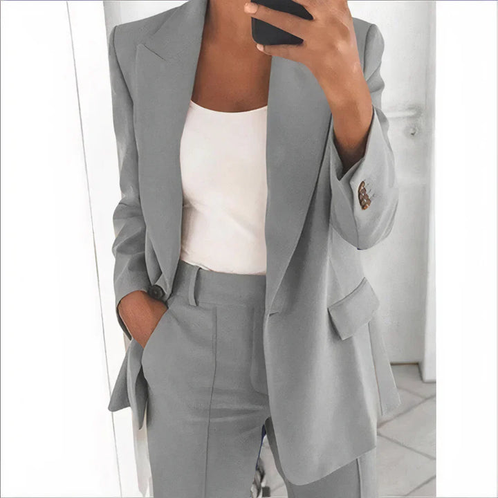 Damski zestaw – blazer i spodnie
