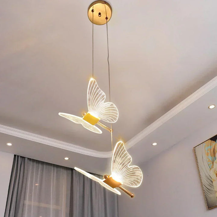 Marzycielskie światło – magiczna lampa wisząca LED z motylem
