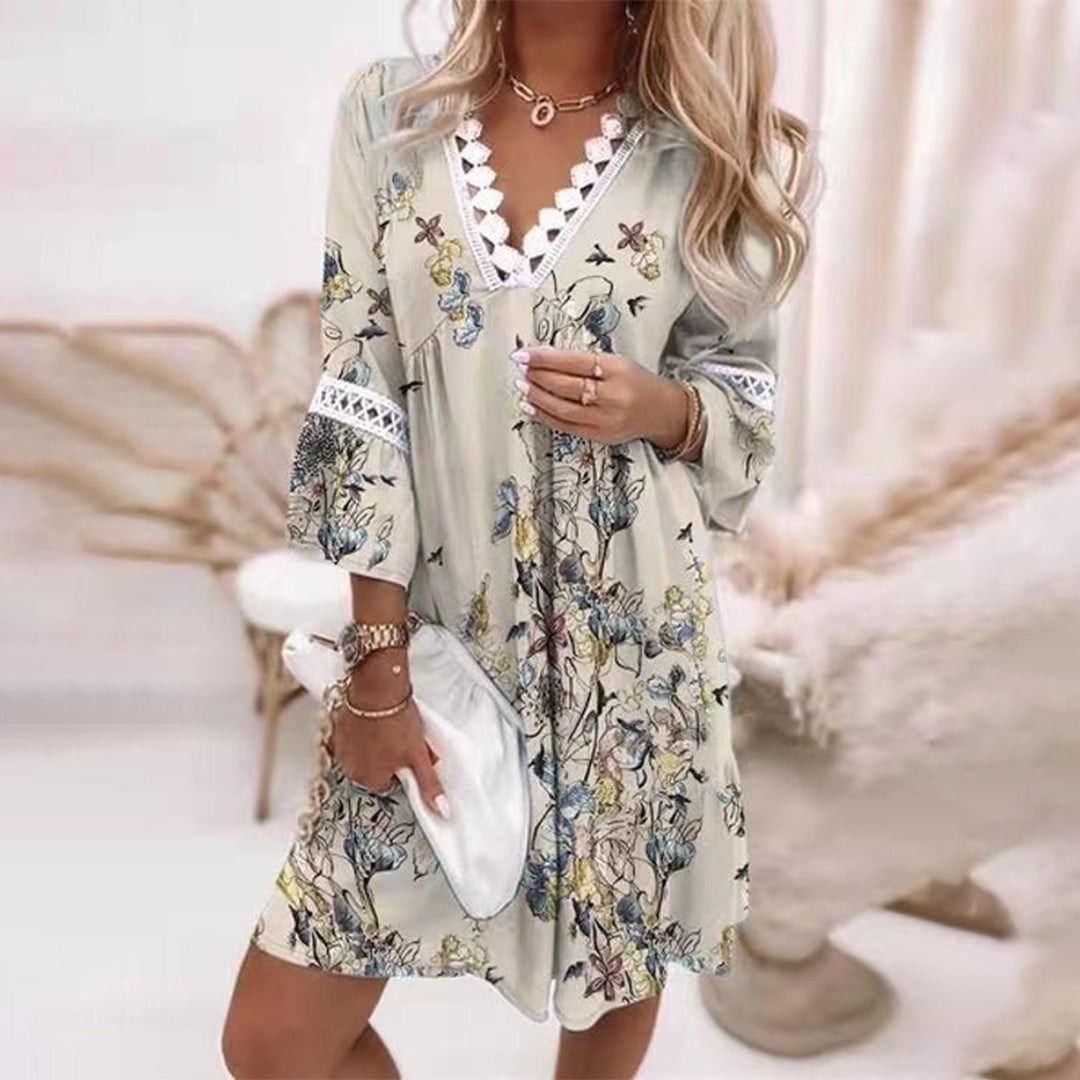 Letnia sukienka boho z detalami szydełkowymi