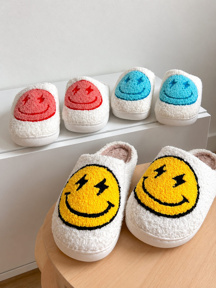 Damskie kapcie na platformie z buźką smiley