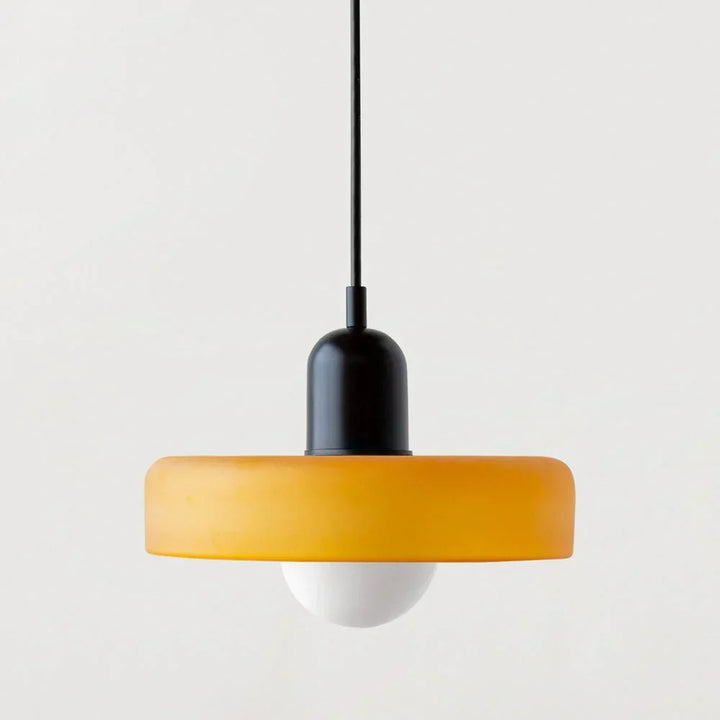 Wisząca lampa Bauhaus z kolorowego szkła