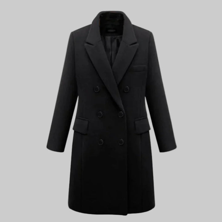 Długi damski płaszcz zimowy – elegancki i ciepły