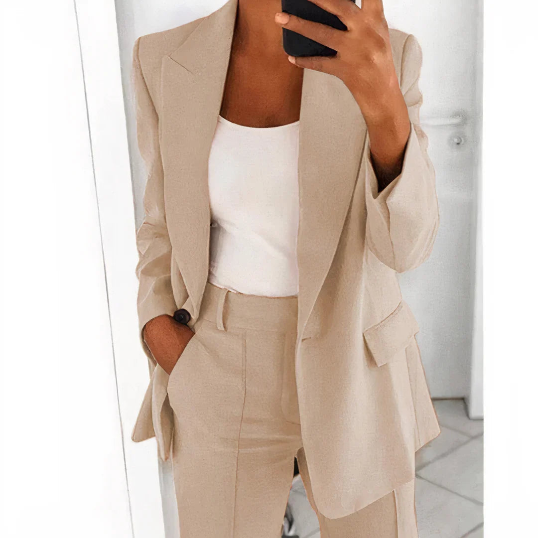 Damski zestaw – blazer i spodnie